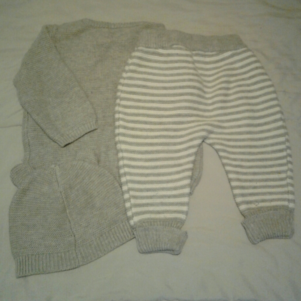 Carter's 3pc set - Picture 2 of 2